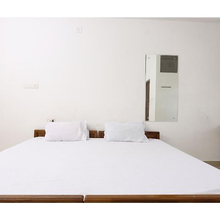 Collection O Ar Square Hotel Thrissur Exterior photo