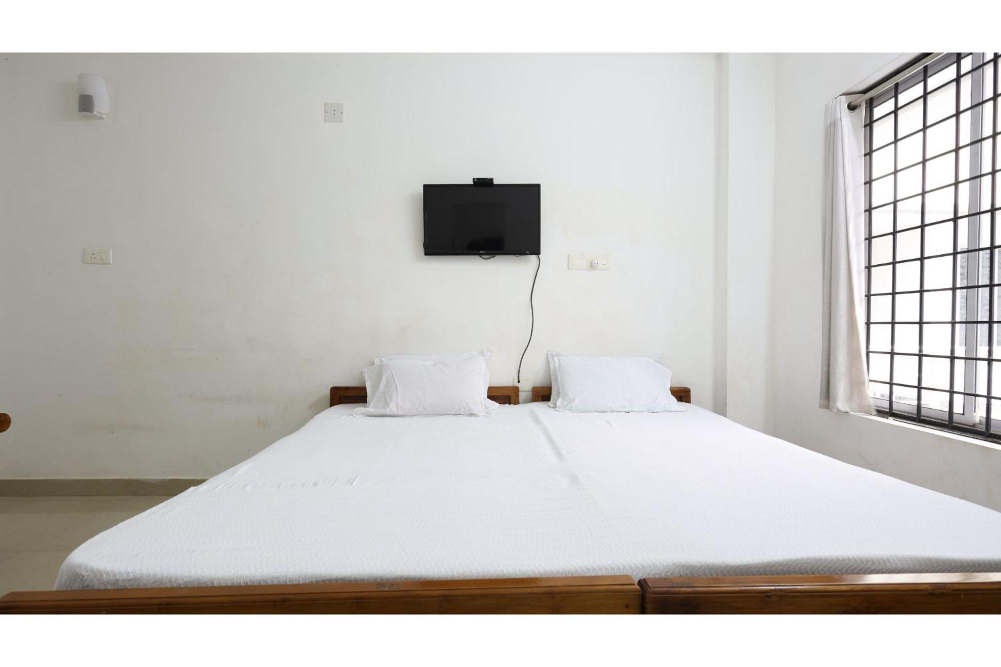 Collection O Ar Square Hotel Thrissur Exterior photo