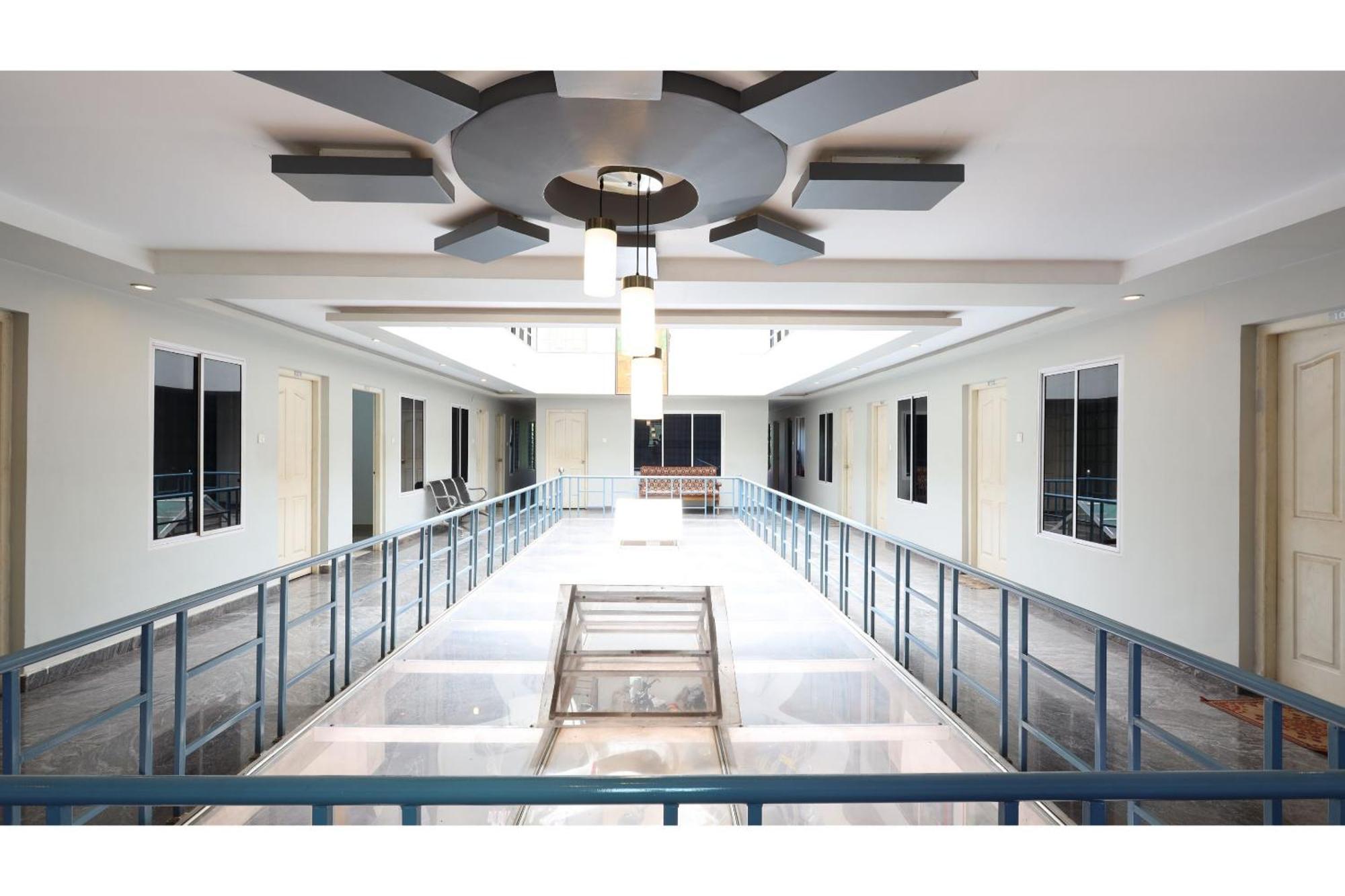 Collection O Ar Square Hotel Thrissur Exterior photo