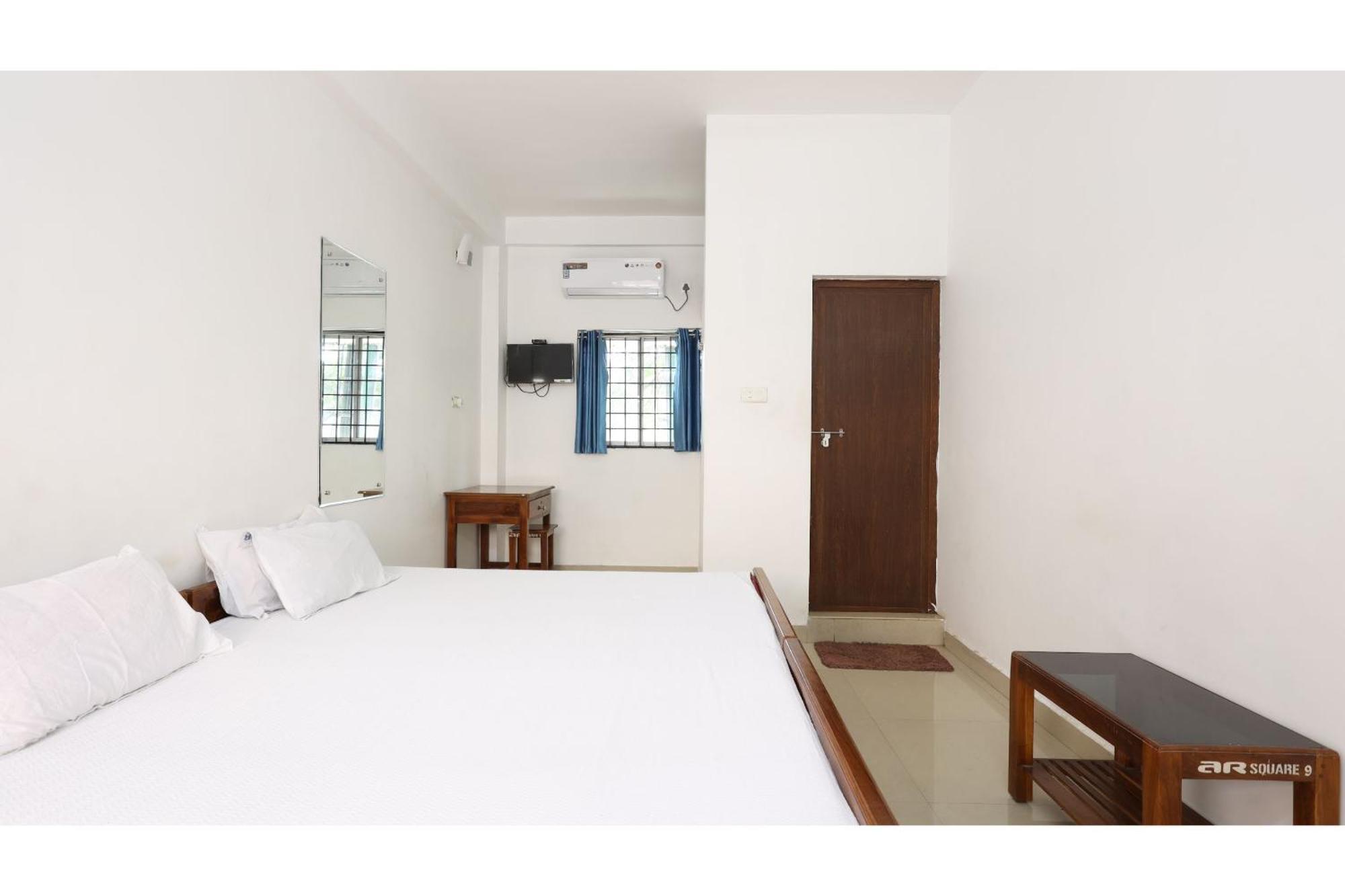 Collection O Ar Square Hotel Thrissur Exterior photo